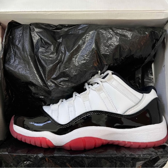 Jordan 11 Retro Low GS Concord-Bred ❤️ - Picture 1 of 4